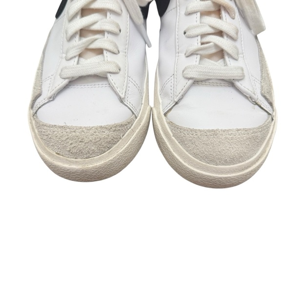 Like New Nike Blazer Mid White and Black High-Tops Size 8 - Picture 5 of 7